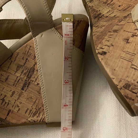 Guess- Wedge/Platform Cork Nude Sandals - Picture 14 of 14